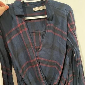 Abercrombie and Fitch women’s plaid cross front top